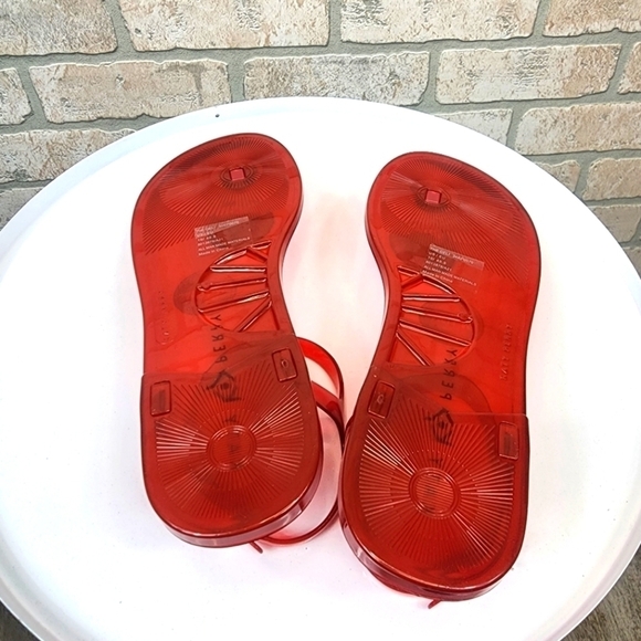 KATY PERRY Scented Red Jelly Sandals Size 10 - Picture 5 of 8